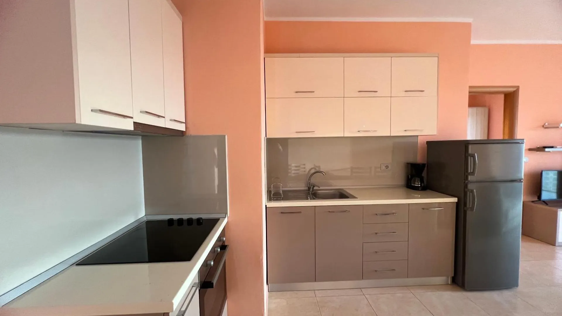 Horizon Apartments 3- 4 People Orikum